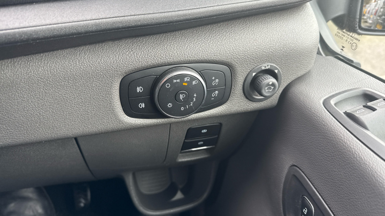 Ford Transit 350 L3 Diesel Fwd 2.0 EcoBlue 165ps H2 Limited Van Auto [Nav]